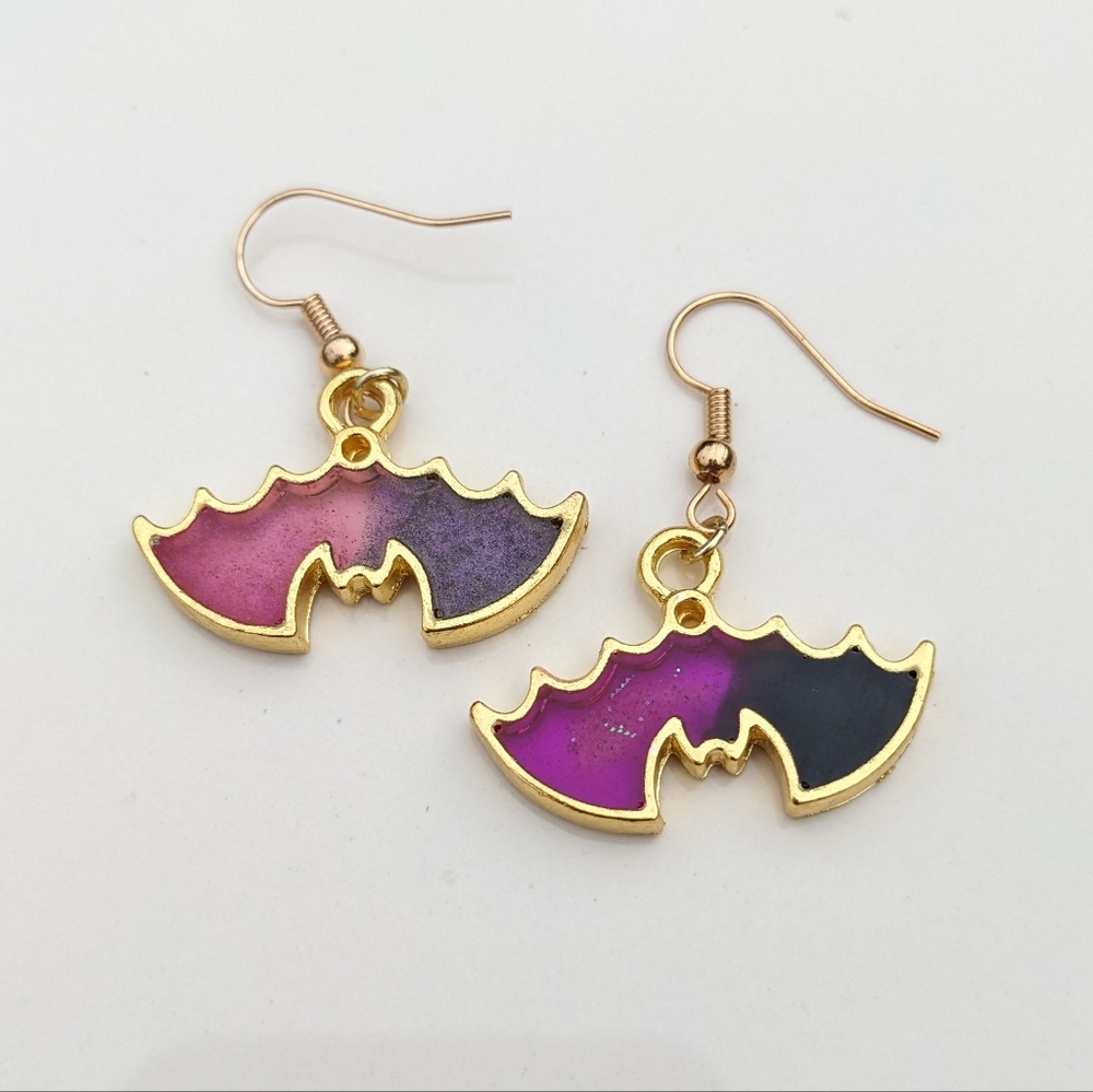 Bats Purple Wicked Earrings Handmade Resin Bat Gold Lightweight Spooky - Picture 3 of 7